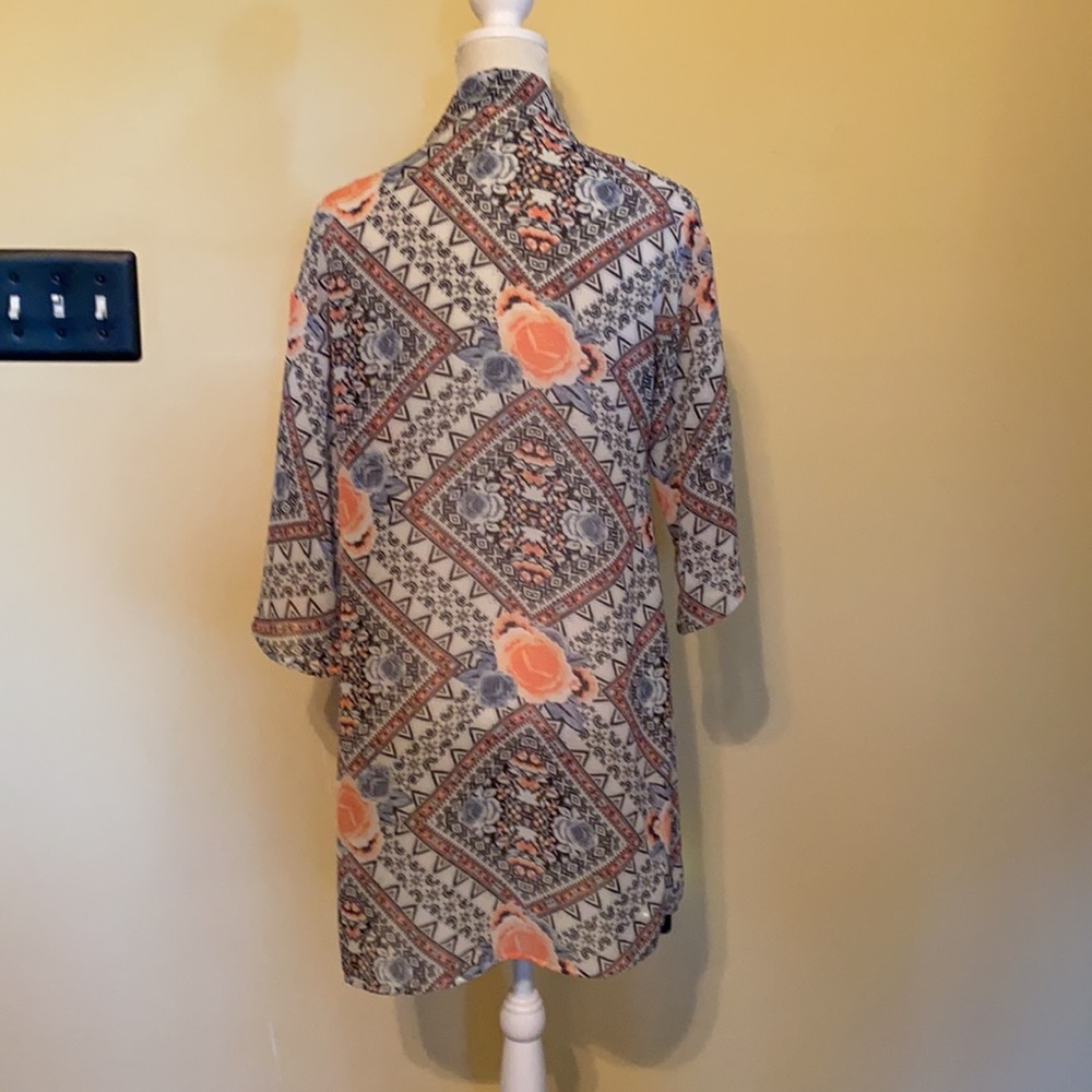 Wallflower kimono - Picture 6 of 10
